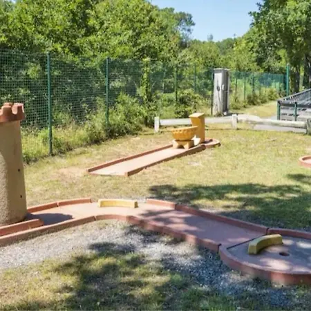 Mobilhome Sauvage Kemping *